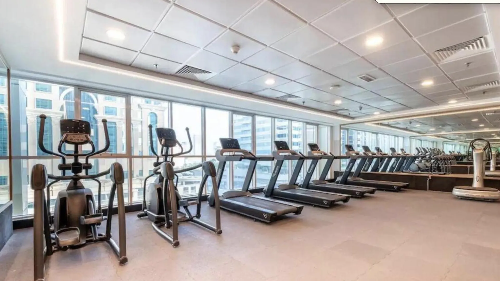 Spacious Upgraded & Elegant - 1Br Dubai United Arab Emirates