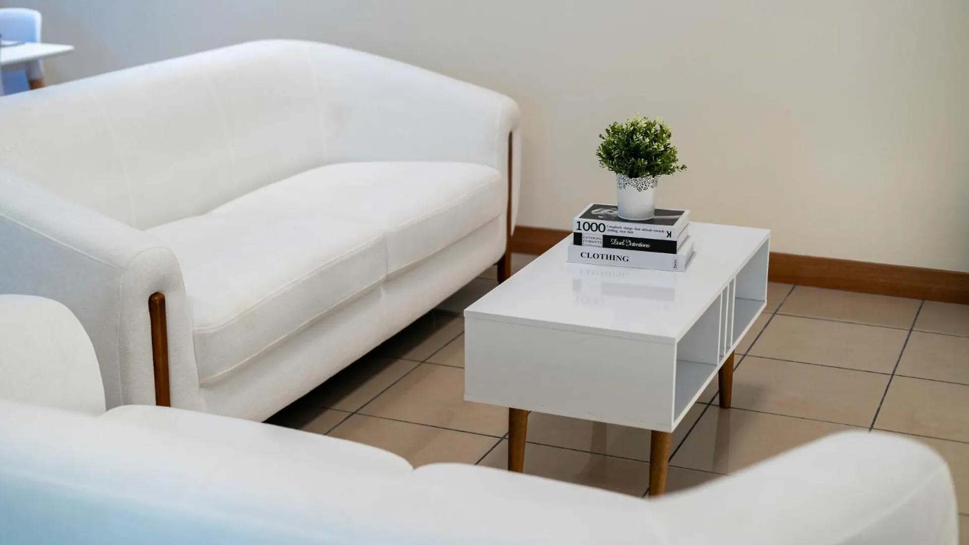Spacious Upgraded & Elegant - 1Br Dubai Apartment