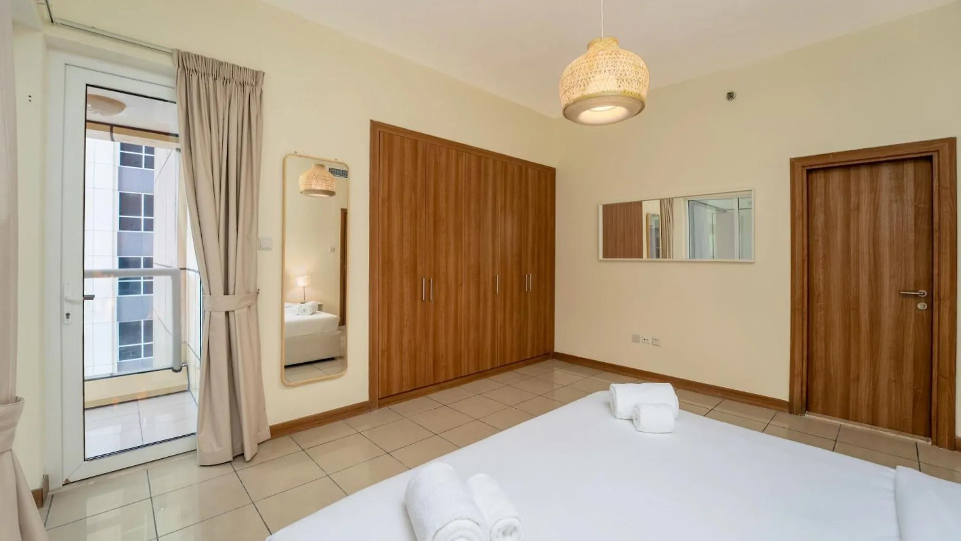 Spacious Upgraded & Elegant - 1Br Dubai