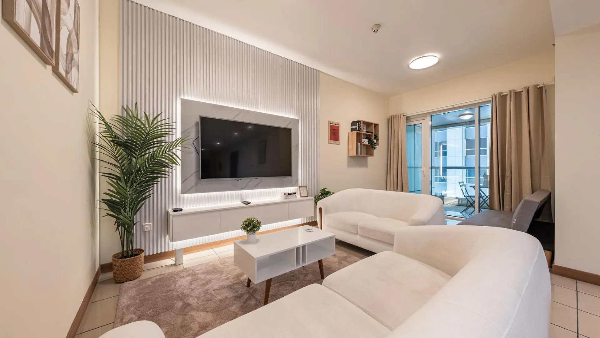 Spacious Upgraded & Elegant - 1Br Dubai
