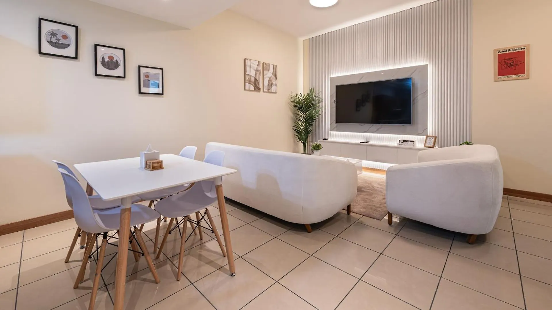 Spacious Upgraded & Elegant - 1Br Dubai