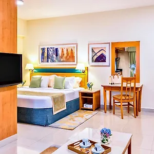 3* מלון דירות Golden Sands